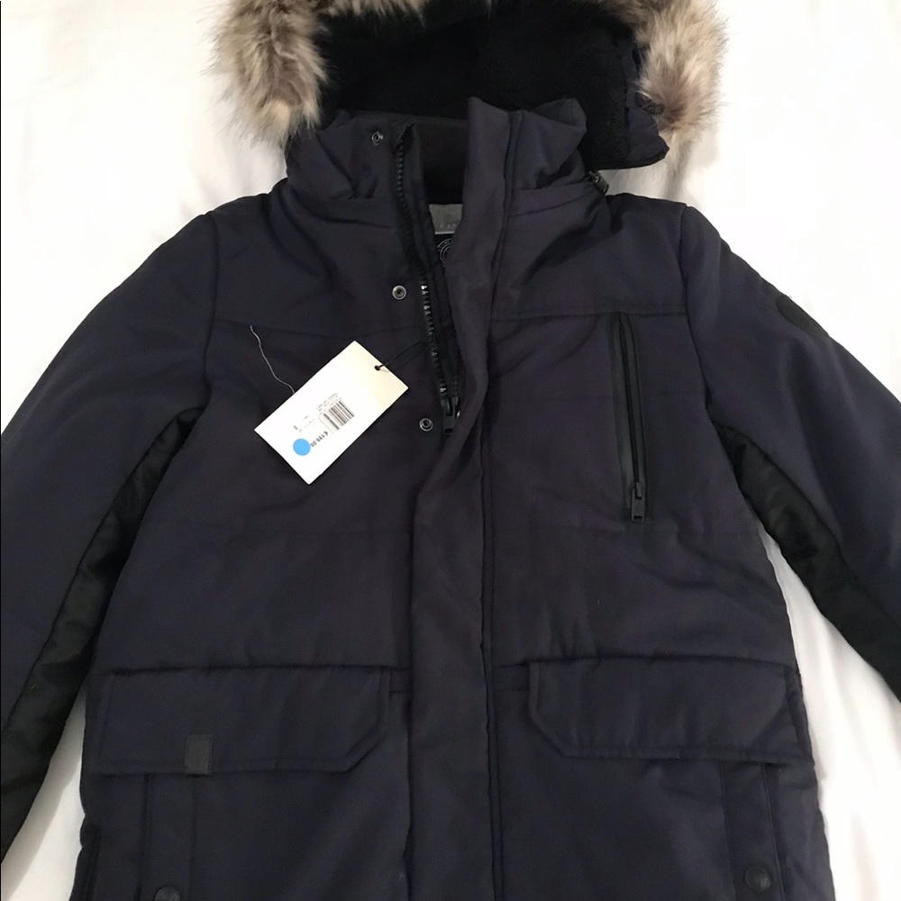 Navy blue stylish puffer jacket